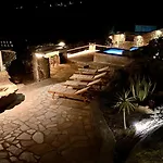 Vila Apostolis House