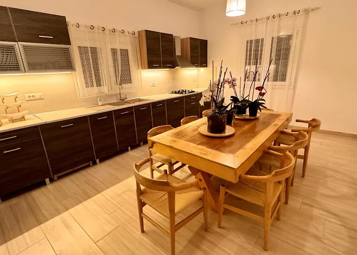 Apostolis House 别墅 *