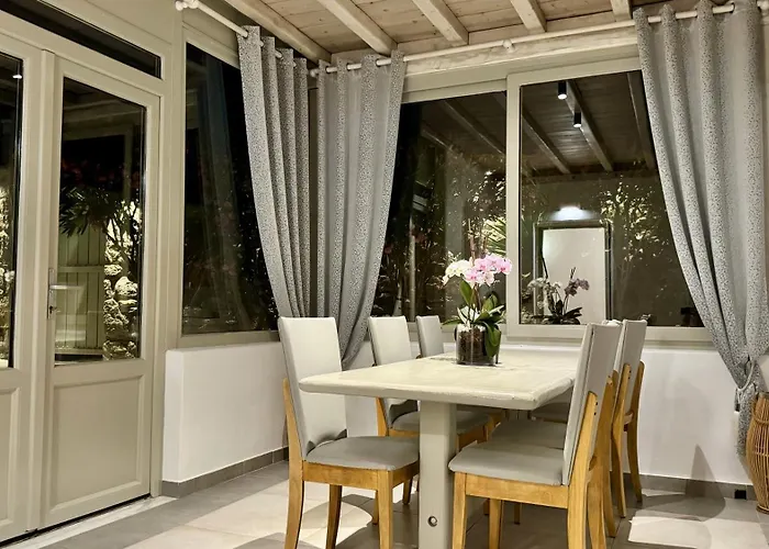 Villa Apostolis House *